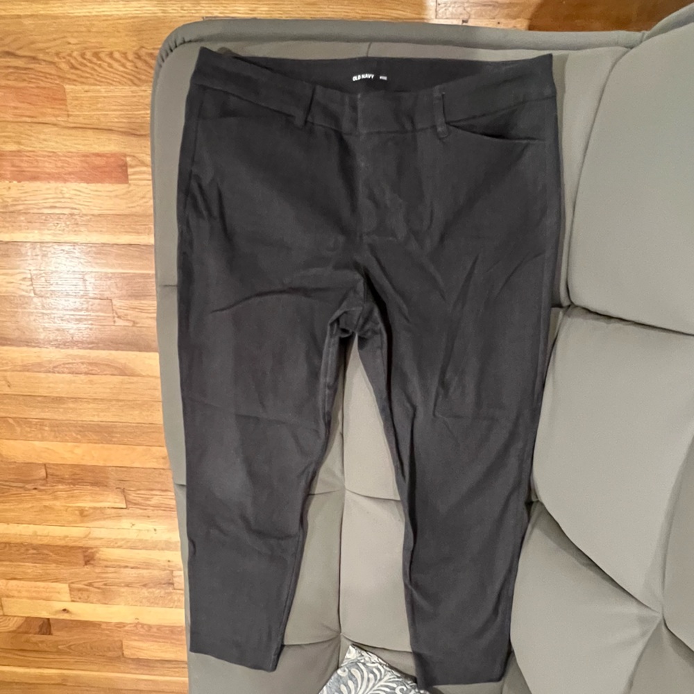 Old Navy Pixie pants. Size 12!
